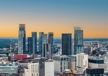 将图片加载到图库查看器,英国曼彻斯特酷玩2小时City Walk