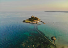 Load image into Gallery viewer, "Quality English Small Group from April" 4-day tour of Southwest Devon, Cornwall, the End of the Earth, Stonehenge (round trip from Bristol)