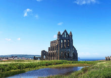 Load image into Gallery viewer, Limited-time offer from June to October: 4-star Chinese-speaking small group tour of Oxford, Cambridge, Windsor, York, Lake District, Edinburgh, and Whitby, UK (5-day leisure tour).