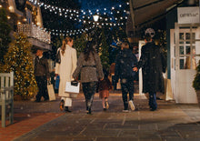 将图片加载到图库查看器,「限定圣诞中文团」英国伦敦、巴斯、牛津、威尔士、比斯特购物村圣诞黑五狂欢4日之旅 — 曼城/伯明翰往返(周五出发)