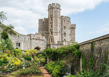 Load image into Gallery viewer, Half-day self-guided bus tour of Windsor Castle, UK, including tickets (round trip from London)