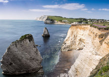 Load image into Gallery viewer, "Limited quality English small group from April to October" 3-day tour of the Isle of Wight and the southwest coastline of the UK (round trip from London)