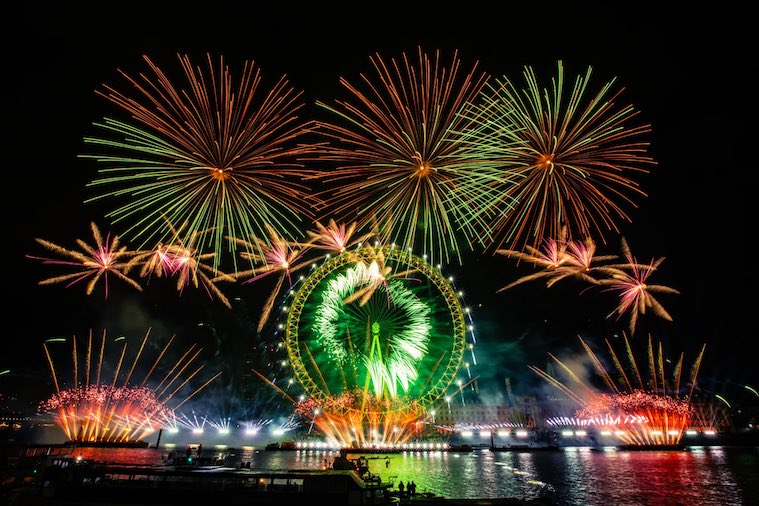 在伦敦的冬日盛典中，定义属于你的至臻时刻