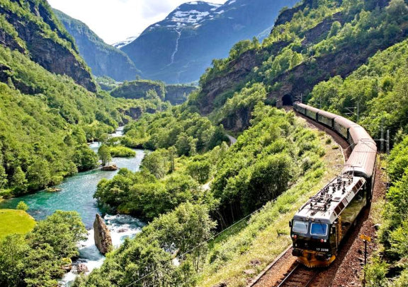 Limited-time Chinese-language tour from May to October: 7-day Norwegian fjord tour, round trip from Oslo (departing every Monday). 