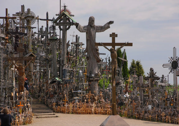 A 7-Day Baltic Tour with a Chinese-Speaking guided small group- Lithuania + Estonia + Latvia + Sweden + Finland 