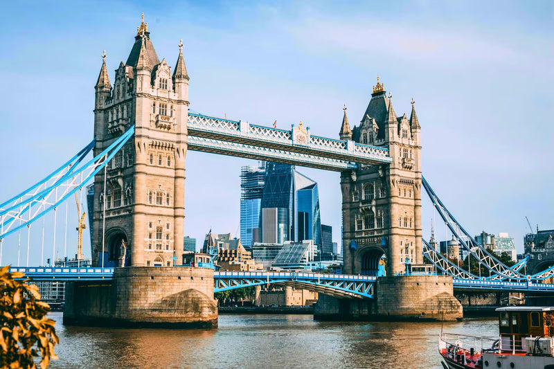 千禧年塔 Tower Millennium Pier