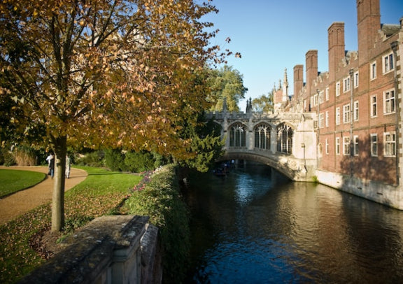 "Chinese Tour" England + Scotland Classic Views 6-Day Cambridge-Oxford Line, London Round Trip (Departs on Saturday) 