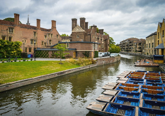 「6-10月限定4星中文小团」英国牛津、剑桥、温莎、约克、湖区、爱丁堡、惠特比5日游悠享团