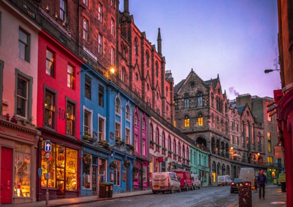 约克、爱丁堡、苏格兰高地4日LNER高速火车半自助游｜伦敦往返