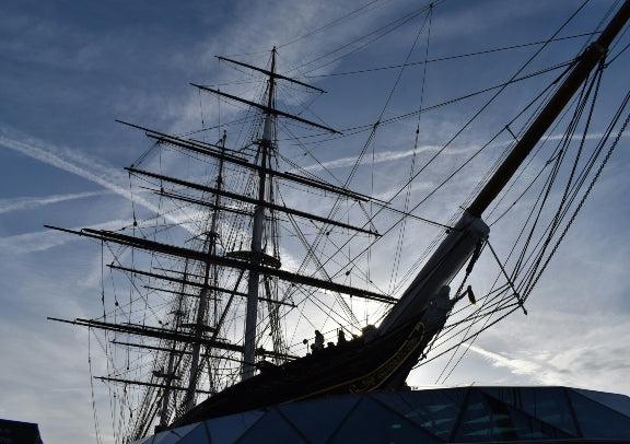 "Two people go together" 3-day tour of Windsor Castle, Cambridge, Oxford, Shakespeare's Town, Stonehenge, Bath, UK (round trip from London) 