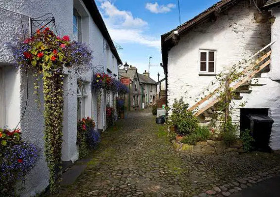 "Quality English Small Group" 3-day tour of Stonehenge, Bath, Durdle Gate, Dartmoor Marshes, and the ancient city of Exeter (round trip from London)