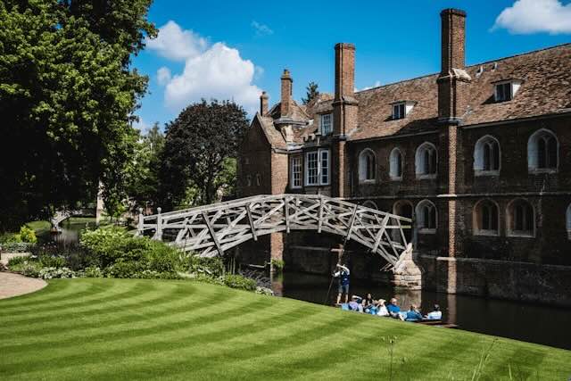 Academic and Historical Sites & Royal Connection Two-Day Package | Oxford, Cambridge, Windsor, Stonehenge, Bath (Departing from London on Friday & Saturday) 