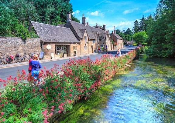 [Super Value Chinese/English] One-day tour to Shakespeare’s Stratford Town and the most beautiful countryside in the Cotswolds (round trip from London) 