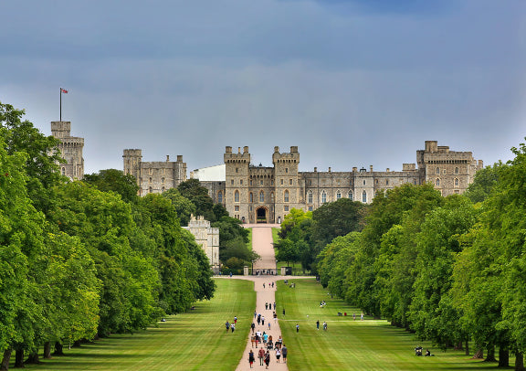 Half-day self-guided bus tour of Windsor Castle, UK, including tickets (round trip from London) 