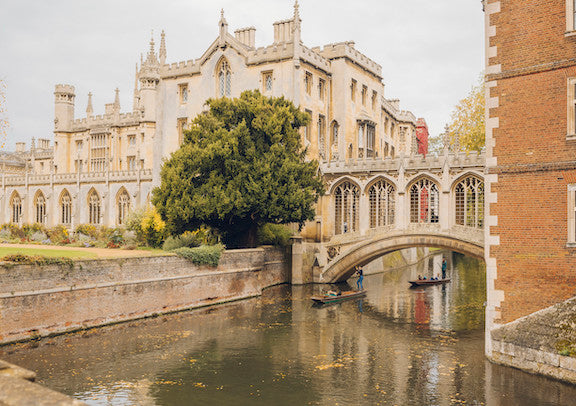 "8 Best Value Tours in Europe" Winter Tour of England and Scotland from October to March 